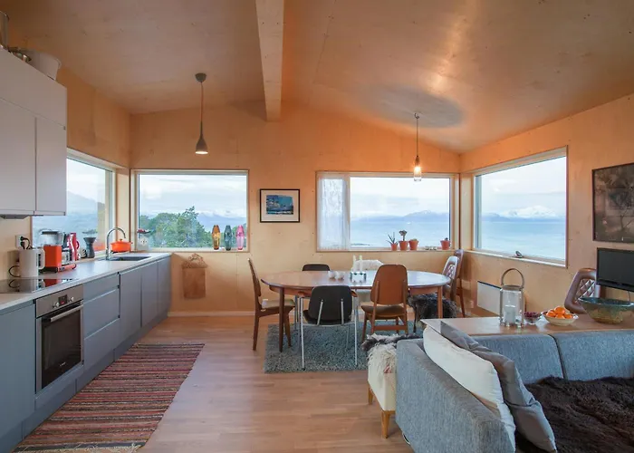 In The Middle Of Nature On Hamaroy Dom wakacyjny Storjord I Tysfjord